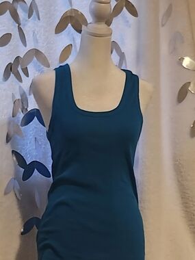 Classic Scoop Neck Tank Top in Teal